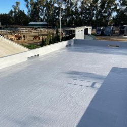 Impermeabilización de cubiertas con membranas continuas en el Prat de Llobregat